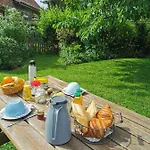 La Coticia En Pevele Bed & Breakfast